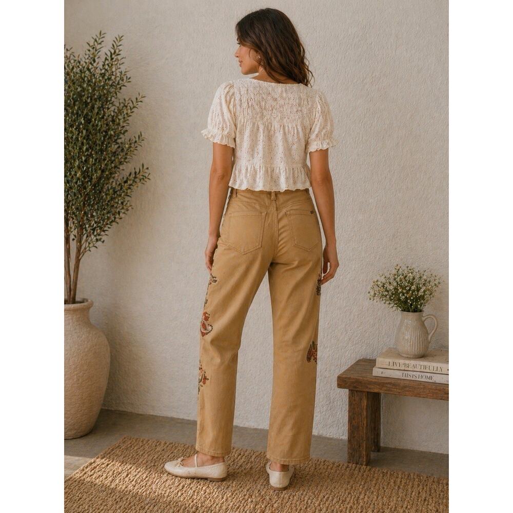 Boho Embroidered Tan Pants Skinny Straight Leg EUC Size 4 Neutral Chic DG2 - Picture 2 of 5